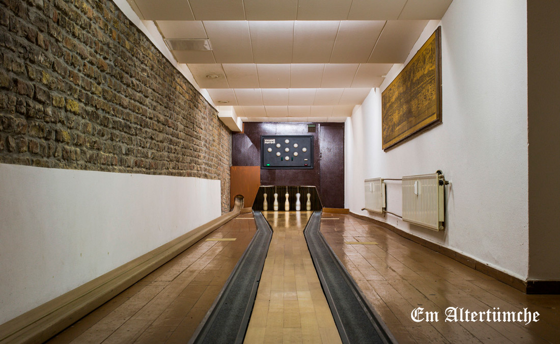 Kegelbahn, Em Altertümche