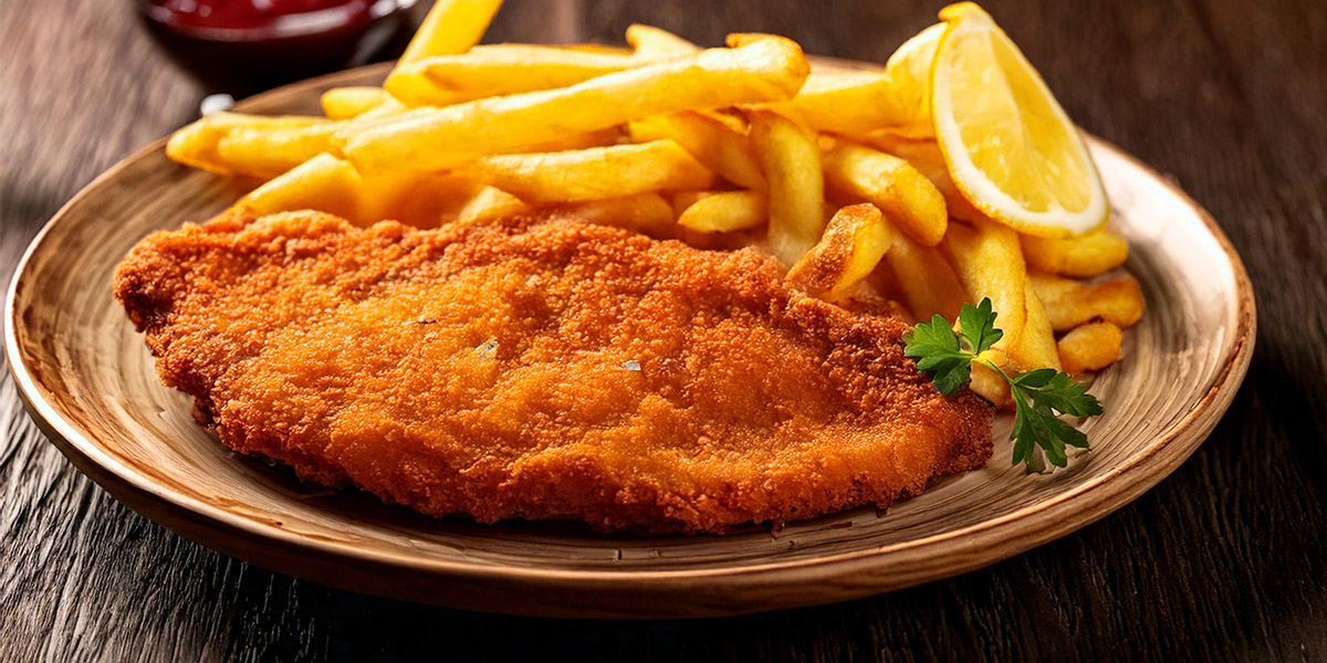 Wiener Schnitzel mit Pommes Em Altertümche